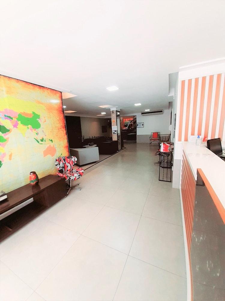 Aton Plaza 3*